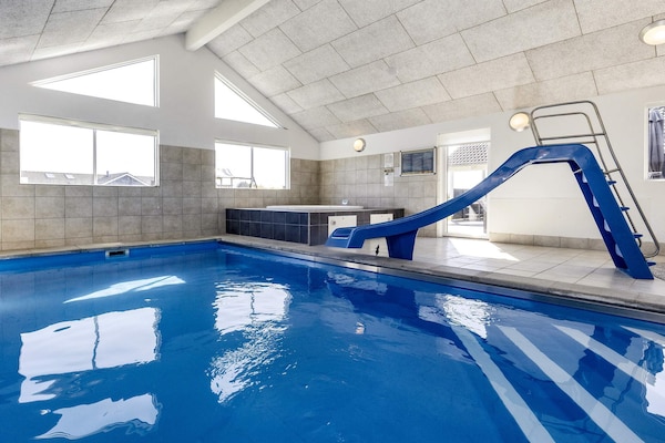 Foto van 20 persoons vakantie huis in Løkken - Vakantiehuis in Løkken - Pool