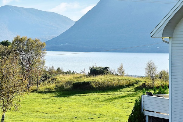 Foto van 10 persoons vakantie huis in MIDSUND - Vakantiehuis in Midsund - Outdoor