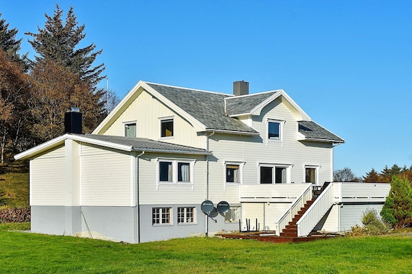 Foto van 10 persoons vakantie huis in MIDSUND - Vakantiehuis in Midsund - Outdoor