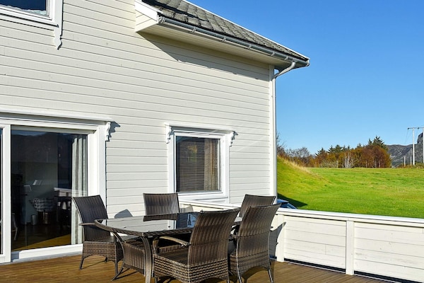 Foto van 10 persoons vakantie huis in MIDSUND - Vakantiehuis in Midsund - Outdoor