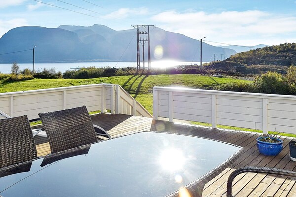 Foto van 10 persoons vakantie huis in MIDSUND - Vakantiehuis in Midsund - Outdoor