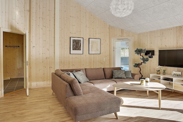 Foto van 24 persoons vakantie huis in Frederiksværk - Vakantiehuis in Frederiksværk - Indoor