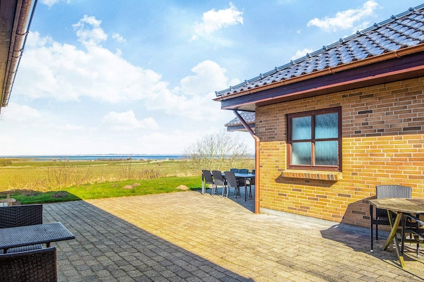 Foto van Luxe Fjordzicht Toevluchtsoord-By Traum - Vakantiehuis in Højslev - WaterView