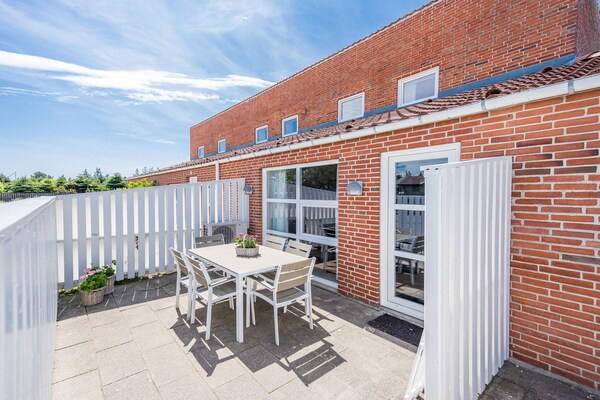 Foto van Moderne Strandtoevlucht in Blavand-By Traum - Vakantiehuis in Blåvand - Outdoor