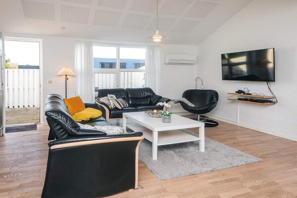 Foto van Moderne Strandtoevlucht in Blavand-By Traum - Vakantiehuis in Blåvand - Indoor