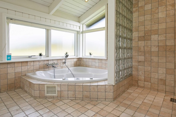 Foto van 6 persoons vakantie huis in Hirtshals - Vakantiehuis in Hirtshals - Spa