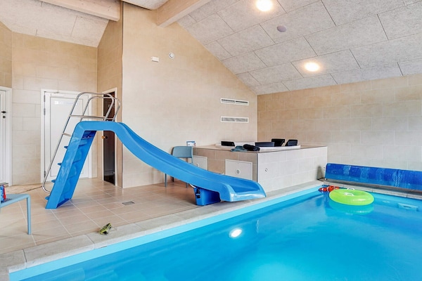 Foto van 14 persoons vakantie huis in Vejby - Vakantiehuis in Vejby - Pool