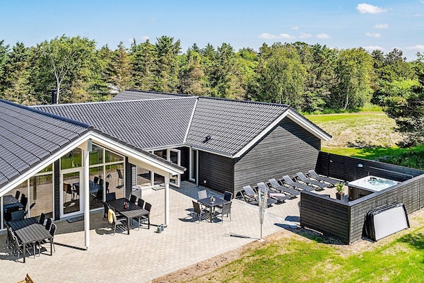 Foto van Luxe retraite in Blavand -- By Traum Ferienwohnungen - View