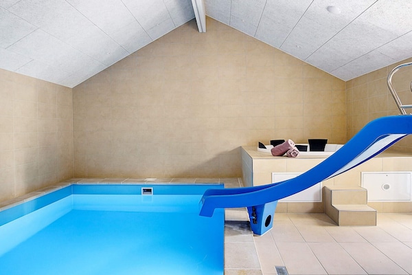 Foto van Luxe retraite in Blavand -- By Traum Ferienwohnungen - Pool