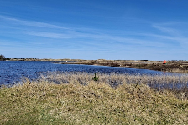 Foto van Afgelegen toevluchtsoord met uitzicht - Vakantiehuis in Vejers Strand - WaterView