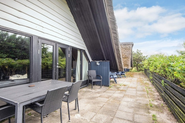Foto van Ruim vakantiehuis met uitzicht - Vakantiehuis in Blåvand - Outdoor