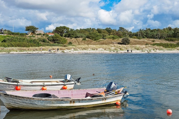 Foto van Vakantiehuis met sauna aan het strand - Vakantiehuis in Aakirkeby - Untagged