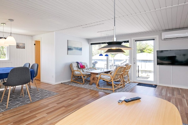 Foto van Charmant vakantiehuisje midden in de natuur - Vakantiehuis in Løkken - Indoor
