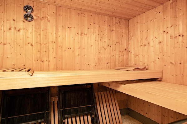 Foto van Charmant vakantiehuisje midden in de natuur - Vakantiehuis in Løkken - Sauna