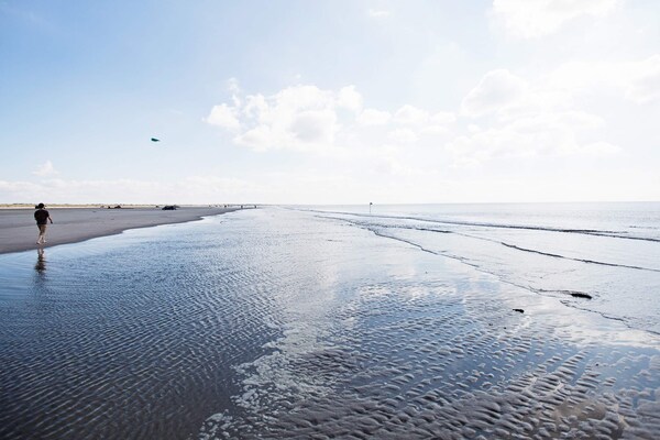 Foto van 4 persoons vakantie huis op een vakantie park in Fanø - View