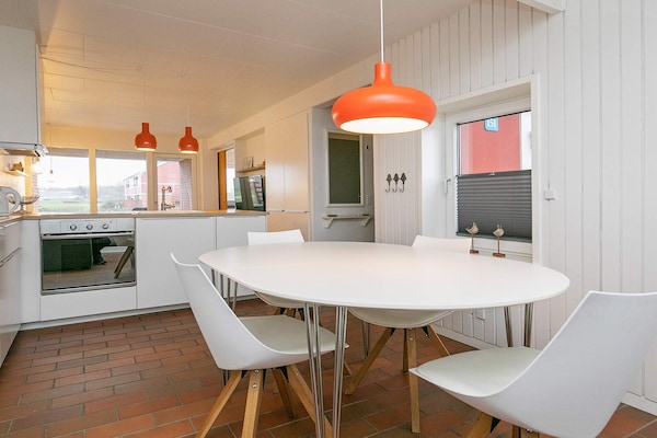 Foto van 4 persoons vakantie huis op een vakantie park in Lemvig - Indoor