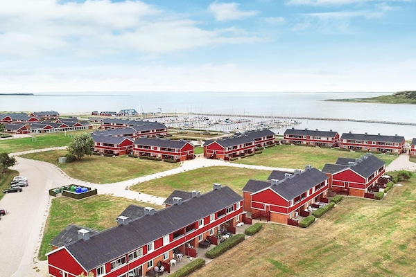 Foto van 4 persoons vakantie huis op een vakantie park in Lemvig - View