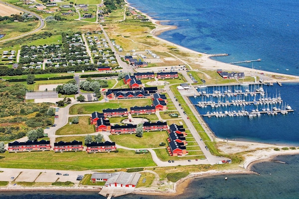 Foto van 4 persoons vakantie huis op een vakantie park in Lemvig - Outdoor