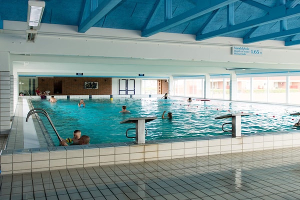 Foto van 4 persoons vakantie huis op een vakantie park in Lemvig - Pool