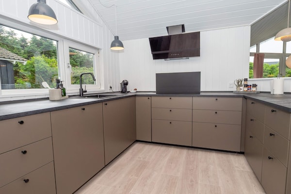 Foto van Modern Strandverblijf -- By Traum Ferienwohnungen - Vakantiehuis in Harboøre - Indoor