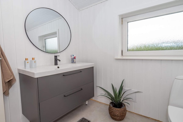 Foto van Modern Strandverblijf -- By Traum Ferienwohnungen - Vakantiehuis in Harboøre - Indoor