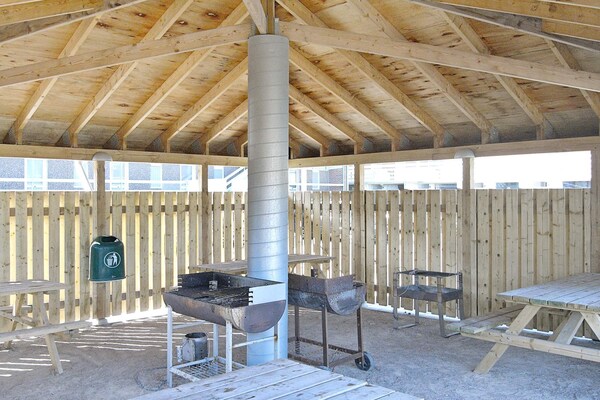 Foto van 4 persoons vakantie huis op een vakantie park in Fanø - View