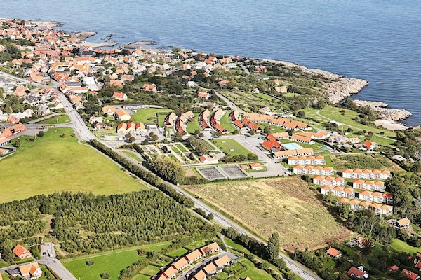 Foto van 5 persoons vakantie huis op een vakantie park in Gudhjem - Outdoor