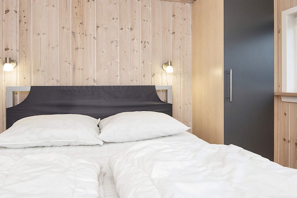 Foto van Luxe retraite met spa -- By Traum Ferienwohnungen - Vakantiehuis in Hemmet - Indoor