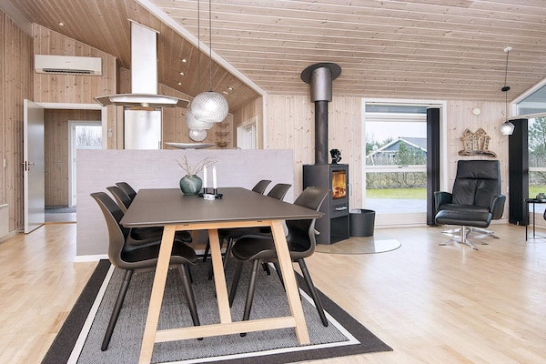 Foto van Luxe retraite met spa -- By Traum Ferienwohnungen - Vakantiehuis in Hemmet - Indoor