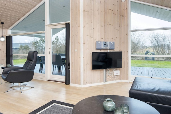 Foto van Luxe retraite met spa -- By Traum Ferienwohnungen - Vakantiehuis in Hemmet - Indoor