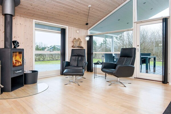 Foto van Luxe retraite met spa -- By Traum Ferienwohnungen - Vakantiehuis in Hemmet - Indoor