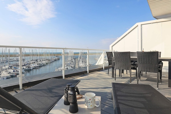 Foto van Penthouse met panoramisch uitzicht op de haven - Vakantiehuis in Wendtorf - WaterView