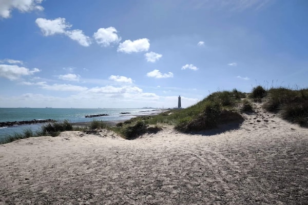 Foto van Luxe strandhuis met spa - Vakantiehuis in Hjørring - WaterView