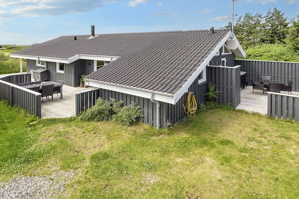 Foto van Luxe strandhuis met spa - Vakantiehuis in Hjørring - View