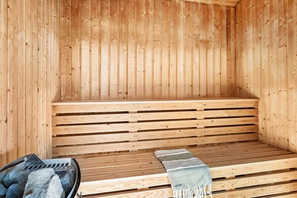 Foto van Luxe zwembad retraite bij zee -- By Traum Ferienwohnungen - Sauna