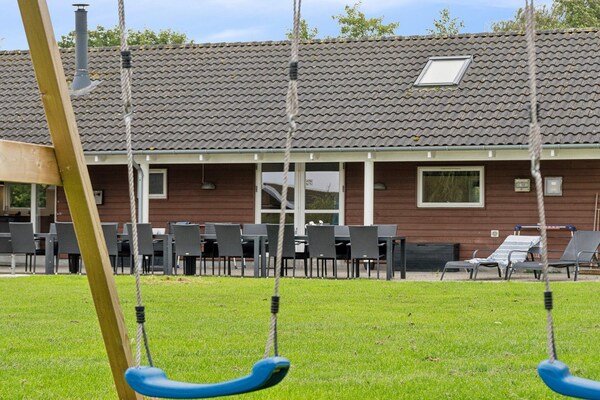 Foto van Luxe villa met zwembad Marielyst - Vakantiehuis in Idestrup - Outdoor