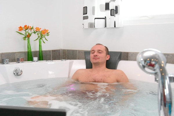 Foto van Luxe zwembad retraite -- By Traum Ferienwohnungen - Vakantiehuis in Løkken - Spa