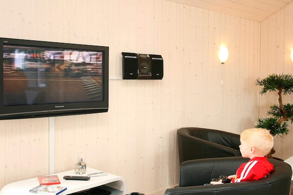 Foto van Luxe zwembad retraite -- By Traum Ferienwohnungen - Vakantiehuis in Løkken - Indoor