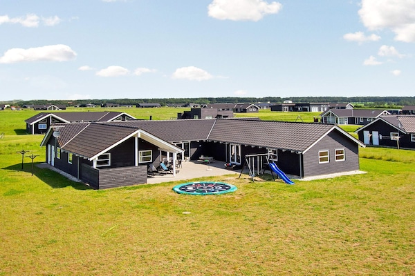 Foto van Luxe zwembad retraite -- By Traum Ferienwohnungen - Vakantiehuis in Løkken - Outdoor