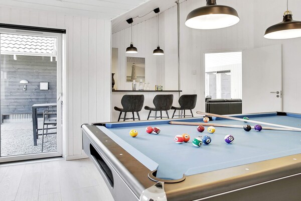 Foto van Luxe vakantieverblijf met zwembad - Vakantiehuis in Idestrup - Indoor