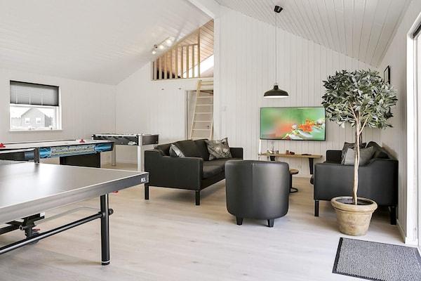 Foto van Luxe vakantieverblijf met zwembad - Vakantiehuis in Idestrup - Indoor