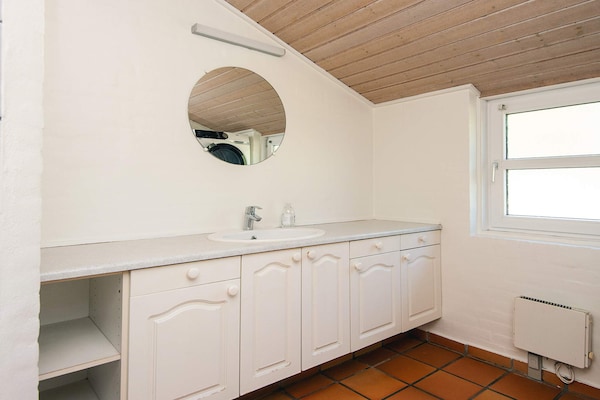Foto van Luxe vakantieverblijf met zwembad - Vakantiehuis in Blåvand - Indoor