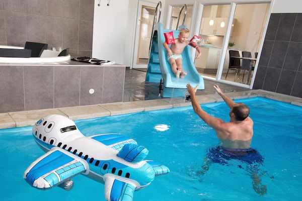 Foto van Luxe vakantieverblijf aan zee - Vakantiehuis in Sydals - Pool