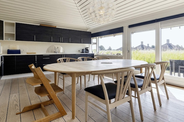 Foto van 5 persoons vakantie huis op een vakantie park in Karrebæksminde - Indoor
