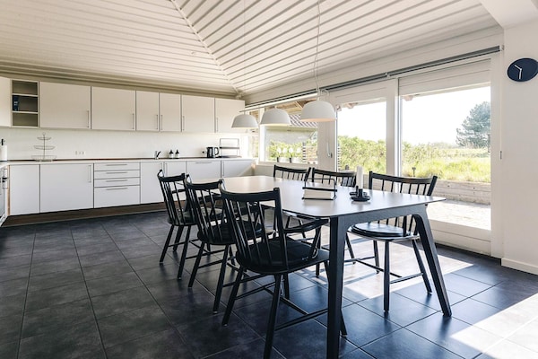Foto van 5 persoons vakantie huis op een vakantie park in Karrebæksminde - Indoor
