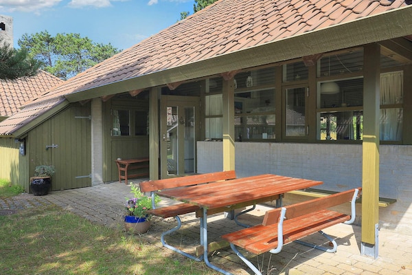 Foto van 5 persoons vakantie huis op een vakantie park in Karrebæksminde - View