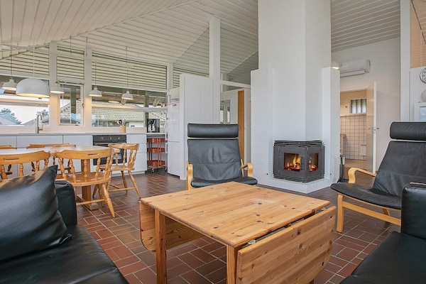 Foto van 5 persoons vakantie huis op een vakantie park in Karrebæksminde - Indoor