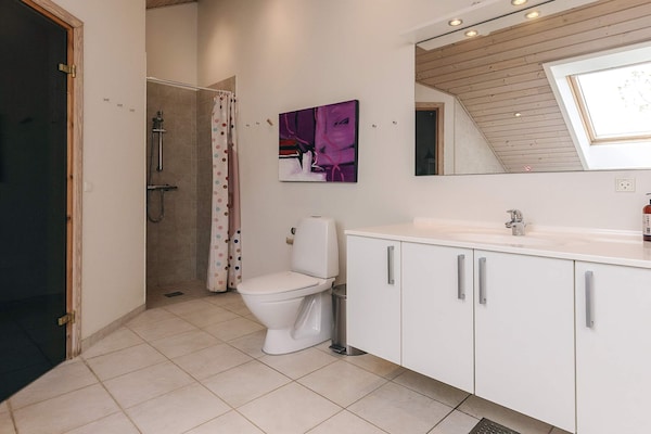Foto van Luxe wellnessresort met spa - Vakantiehuis in Idestrup - Indoor