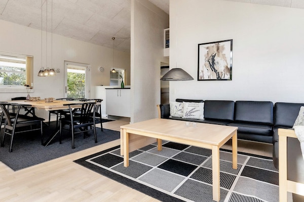 Foto van Luxe retraite Tranum Strand -- By Traum Ferienwohnungen - Indoor