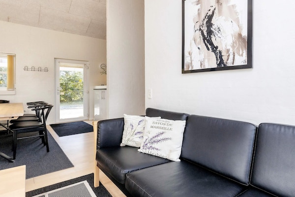 Foto van Luxe retraite Tranum Strand -- By Traum Ferienwohnungen - Indoor